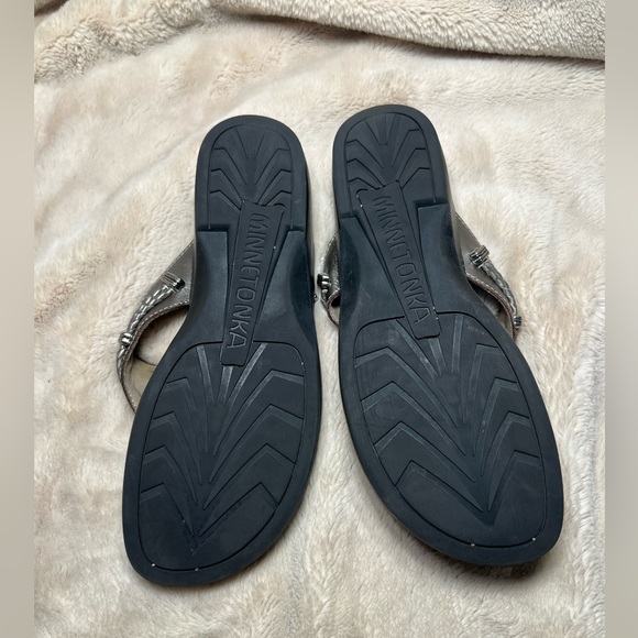 Minnetonka Sandals Womens size 8 - Picture 4 of 6